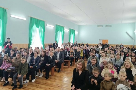Благодійний захід присвячений Дню матері.