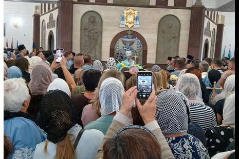Село Лішня, Тернопільщина. Всеукраїнська проща родин загиблих Героїв України.
