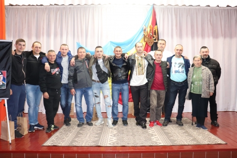 Тематичний захід «Тепло долонь і серця – захисникам України»